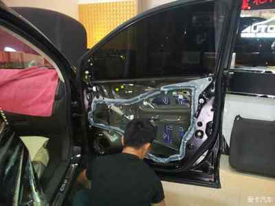 番禺汽車音響改裝-黃艷汽車影音館-本田CRV隔音及音響升級